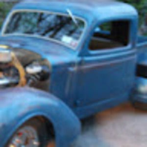 Meet your Posher, Yvonne